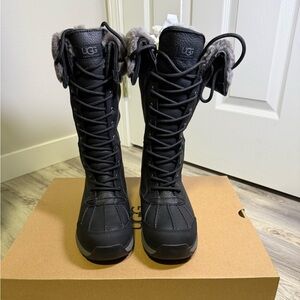 NWT UGG Adirondack III Tall boot 6